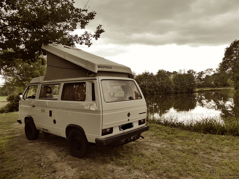 Image de "Tao", van vintage en location chez Ryôko - spécialiste de la location de vans pour slow travel à Pouilly les Nonains dans la loire